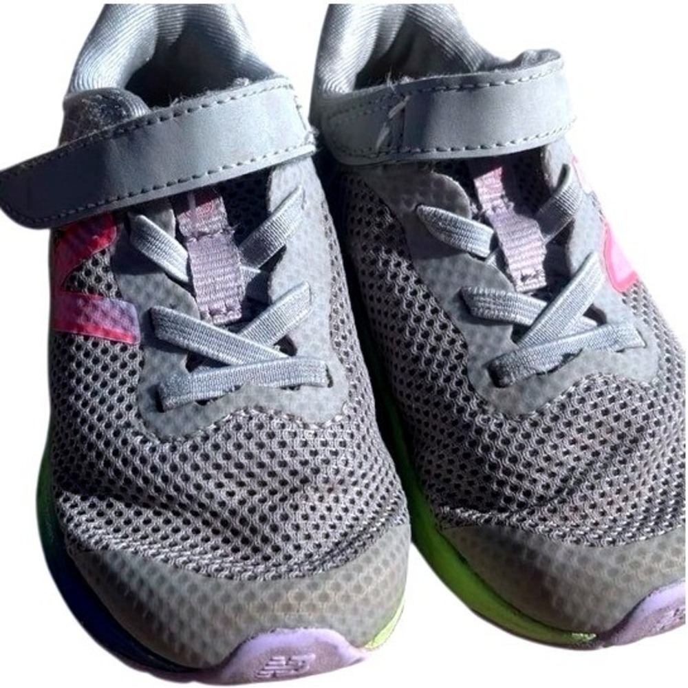 New Balance Fresh Foam Arishi v4 Kids 7 Grey Pink Rainbow Good Athletic Sneakers - Picture 5 of 12